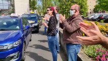 VIDÉO. Les taxis des Deux-Sèvres solidaires des personnels soignants.