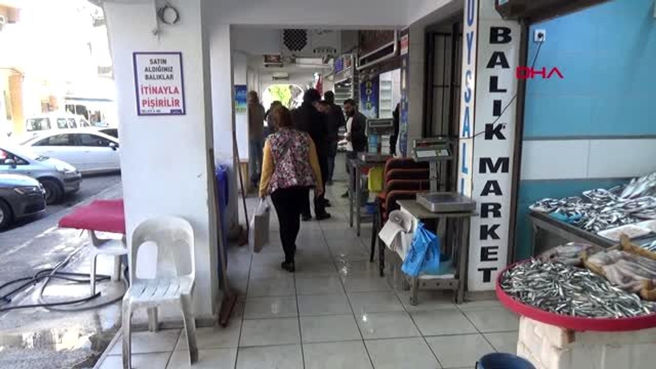 Çanakkale'de, av yasağı sonrası balık fiyatları aynı