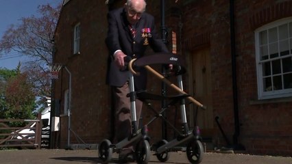 英 참전용사, 코로나 19 의료서비스 기부금 180억 원 모금 / YTN