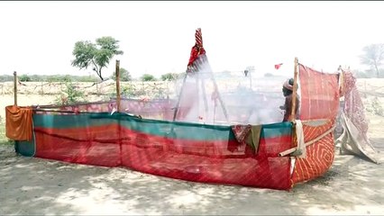 कोरोना वायरस से बचाव के लिये योगी बाबा ने लगायी धूमनी