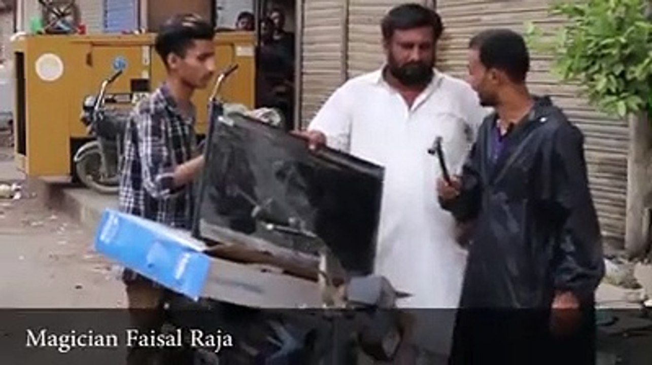 Faisal Raja magician