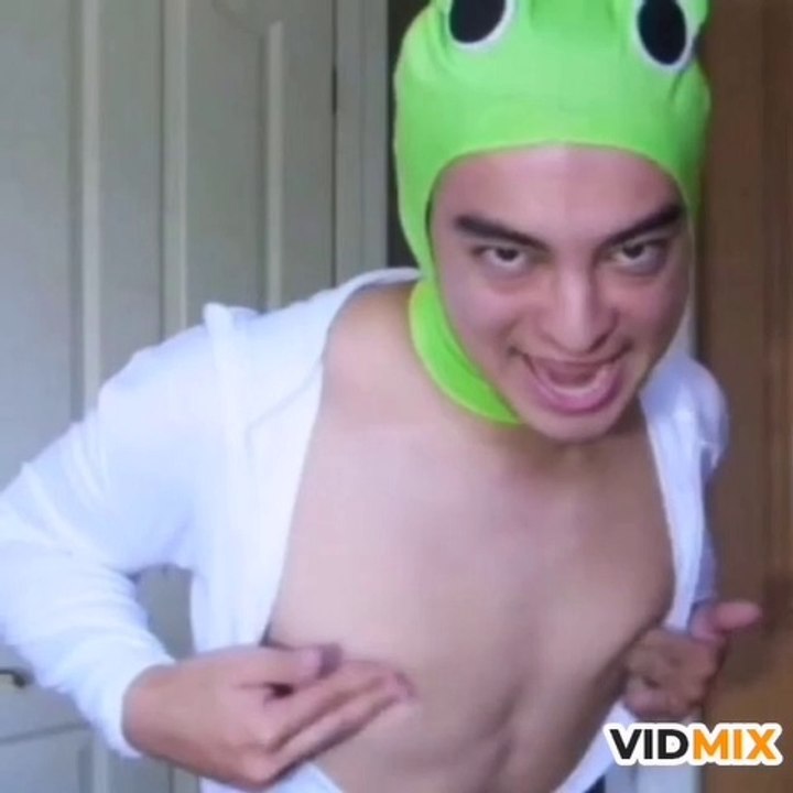 Salamander Man stares into your soul (Filthy Frank)