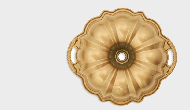 Essential Baking Pans for Every Kind of Cake