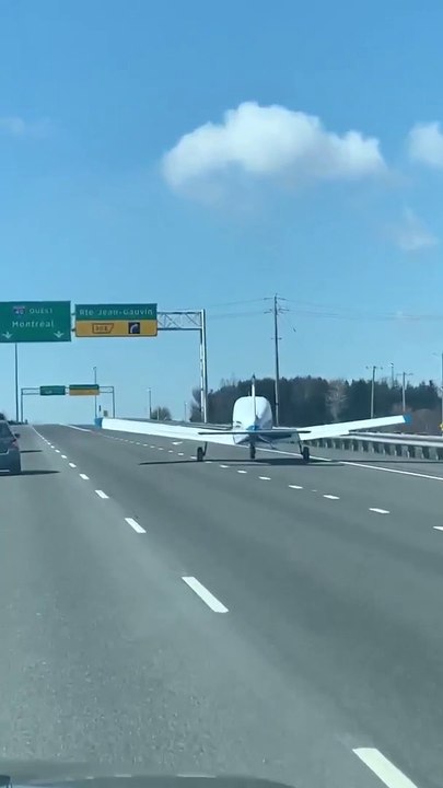 (Vidéo) Un avion atterrit sur l'autoroute Félix-Leclerc à Québec - Piper PA-28