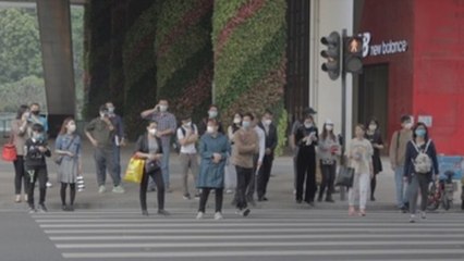 La economía china cae un 6,8% desde enero, la primera contracción desde 1976