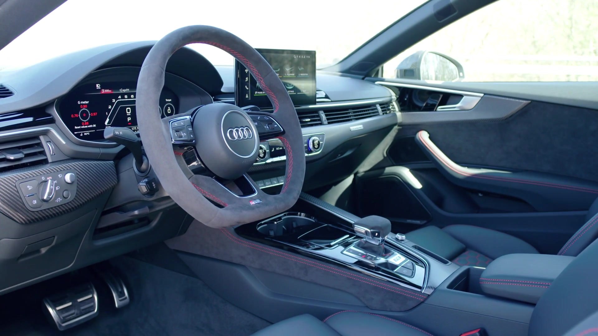 The new Audi RS 5 Coupé Interior Design in Nardo grey, image size:1920x1080