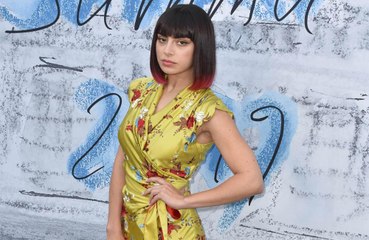 Charli XCX doesn't have the 'attention span' to sit and listen to albums- CAPTIONS