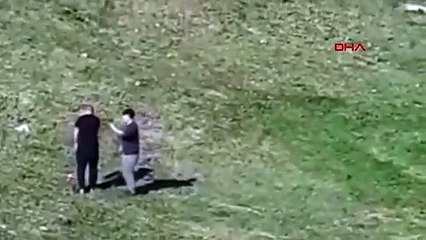 Koronavirüs | Boş arazide 'kaçak tıraş' böyle görüntülendi