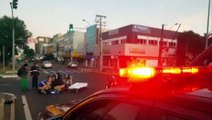 Motocicleta Hornet colide contra ônibus com placas de Foz e vítima é socorrida pelo Siate no Centro