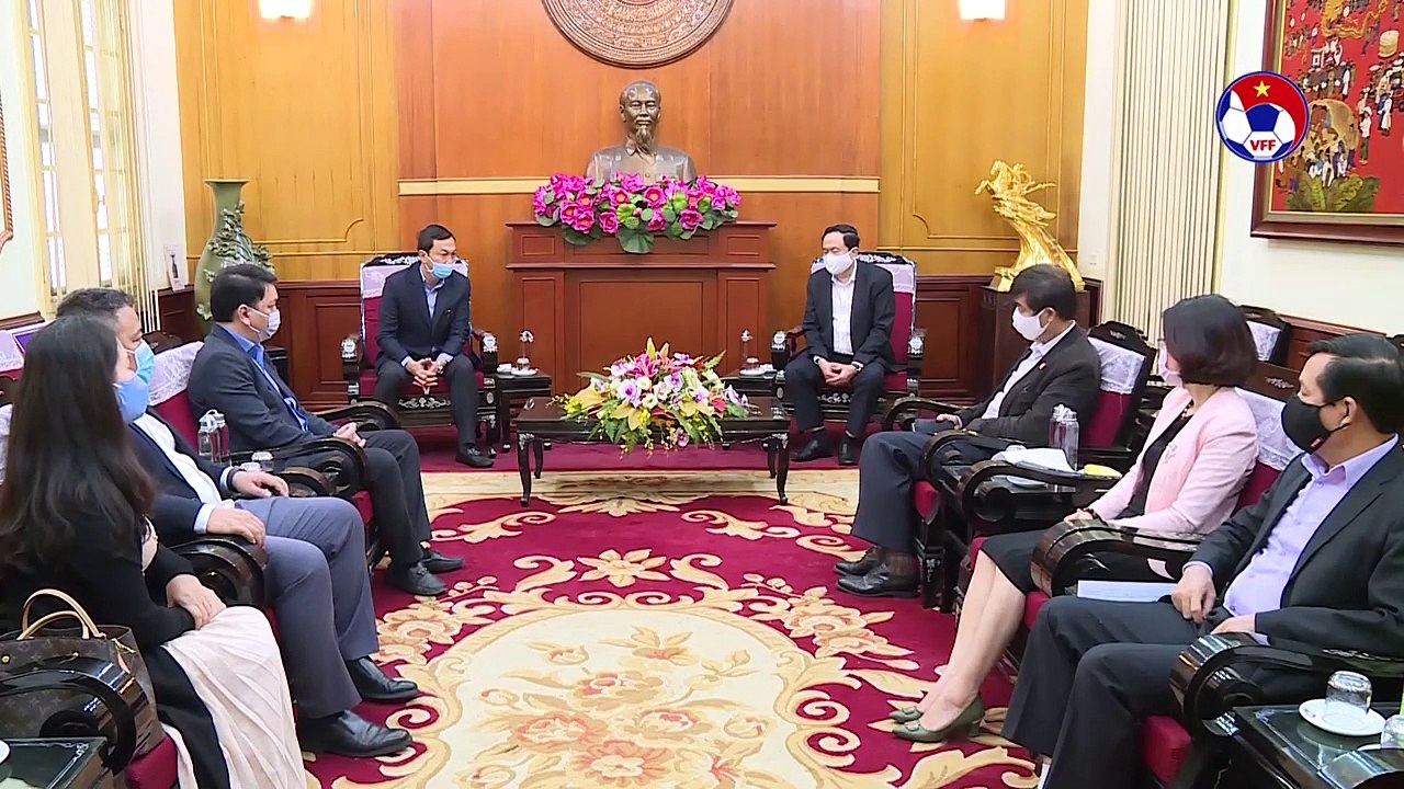 Liên đoàn Bóng đá Việt Nam ủng hộ 500 triệu đồng phòng, chống "Cô Vy" 19 | VFF Channel