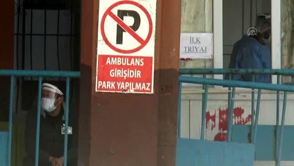 Koronavirüsü yenen kişiler alkışlarla taburcu edildi