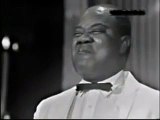 Louis Armstrong sings “Mack the Knife“ - LIVE!