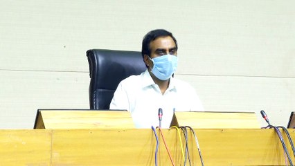 FREE FOOD GRAIN STOCK AND DISTRIBUTION RELATED PRESS CONFERENCE BY ASHVINI KUMAR OF GUJARAT GOVERNMENT