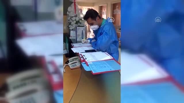 İÜ İstanbul Tıp Fakültesi öğrencilerinden sağlık çalışanlarına videolu destek mesajı