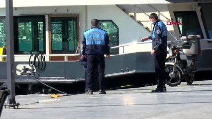 İSTANBUL'DA ÇOK SAYIDA KİŞİ SAHİLLERE AKIN ETTİ