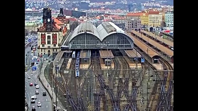 Musique classique jouée par des.. TRAINS ! Canons de PachelBel