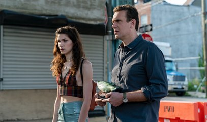 Seriemente: 'Desde otro lugar', de Jason Segel, un juego en busca de la divina indiferencia