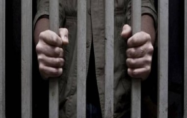 Mumbai: Two Held For Performing Stunts On Train