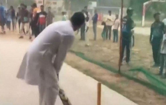 Haryana Polls: Rahul Gandhi Plays Cricket With Students In Rewari