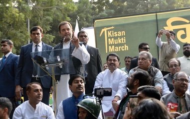 Rahul Gandhi assures farmers of India that he is with them