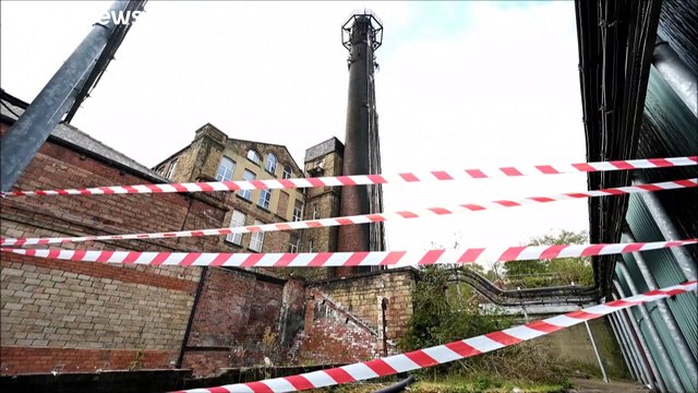 Британцы жгут сотовые вышки в борьбе против вируса