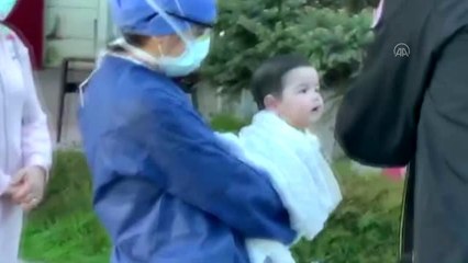 Koronavirüsü yenen 7 aylık bebek ve annesi taburcu edildi