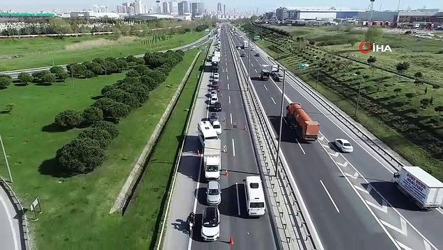 İstanbul’da sokağa çıkma yasağı öncesi tedbirler artırıldı...Hadımköy Kavşağı'nda kilometrelerce kuyruk oluştu