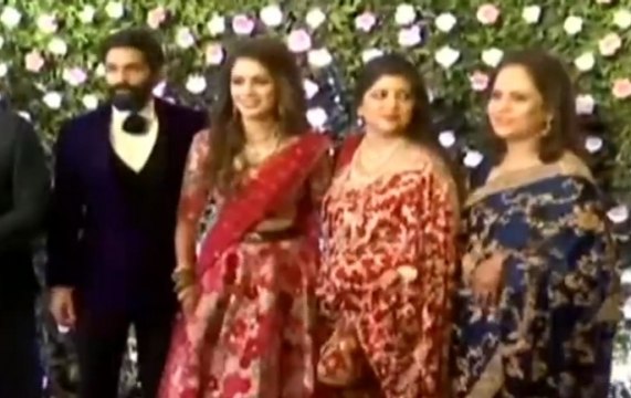 Celebs attend wedding reception of Raj Thackeray's son Amit