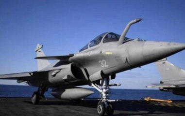 Congress MPs protest as govt tables CAG report on Rafale in Parliament
