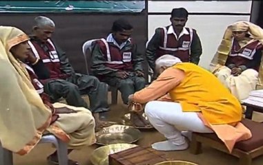 Never expected PM Modi will touch our feet: Sanitation workers