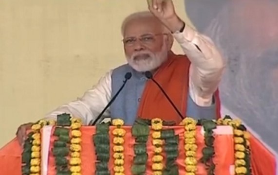 PM Narendra Modi attacks Congress over farmers' loan waiver promise