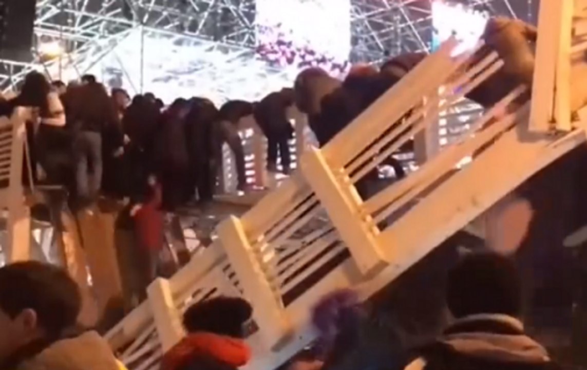 13 injured after pedestrian bridge collapses in Moscow