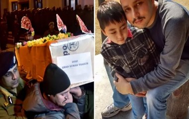 People in Jammu bid teary adieu to killed DSP Aman Thakur