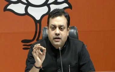 Chai Garam: BJP takes jibe at poster featuring Rahul, Priyanka and Rob