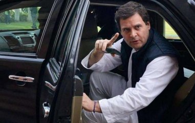 Rahul Gandhi takes injured journalist to AIIMS in his car