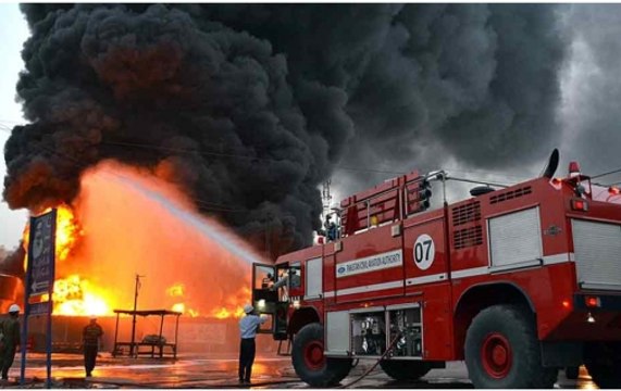 Petrol tanker catches fire on Mumbai flyover, traffic disrupted