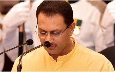 Godse row: Anant Hegde tweets in Pragya Thakur's favour, BJP pulls up