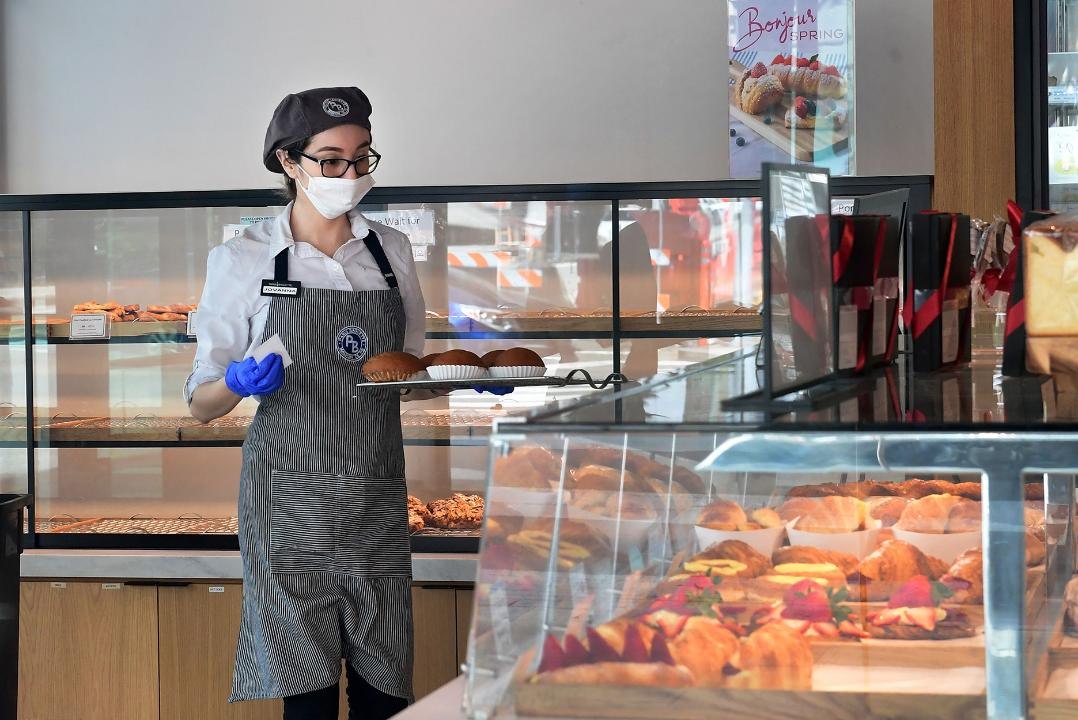 California to Grant Food and Restaurant Workers Two Weeks of Paid Sick Leave