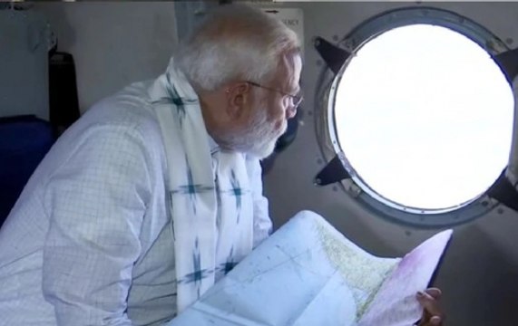 Cyclone Fani: PM Narendra Modi conducts aerial survey of Odisha