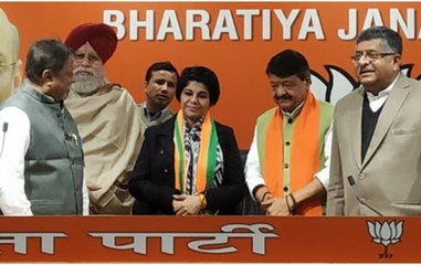 BJP's Bharati Ghosh heckled as BJP, TMC workers clash at polling booth