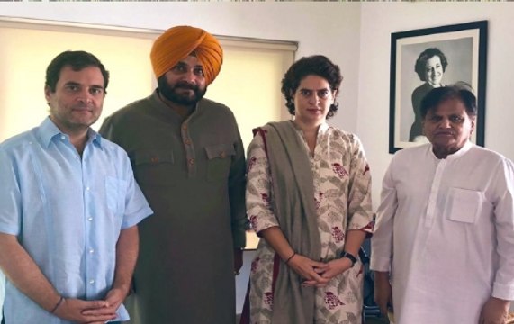 Captain Vs Sidhu: Navjot Singh Sidhu meets Rahul Gandhi, Priyanka