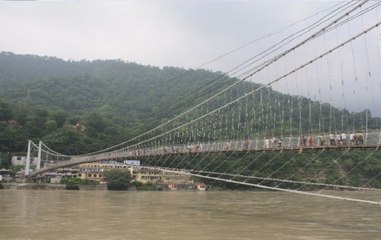 Rishikesh: Two supporting cables of ‘Ram Jhula bridge’ break