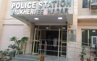 Members of ‘Thak Thak Gang’ loot bag with 2 iPhones in Delhi