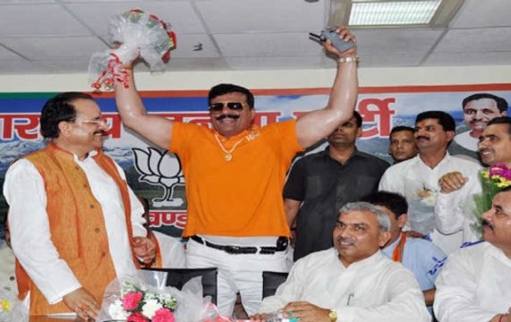 BJP sends notice to MLA Pranav Singh Champion for flaunting guns