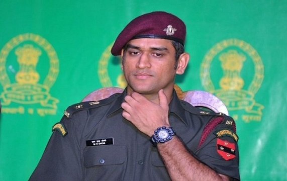 Lt Col MS Dhoni spends Independence Day with the Army