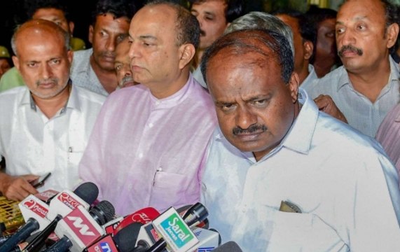 Karnataka: Kumaraswamy govt in trouble after 11 Cong-JDS MLAs resign