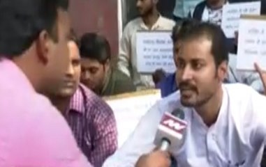 Students protest against stalemate over teacher recruitment in Lucknow