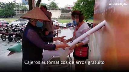 ‘Cajeros automáticos’ de arroz en Vietnam: la iniciativa para ayudar a afectados por la COVID-19