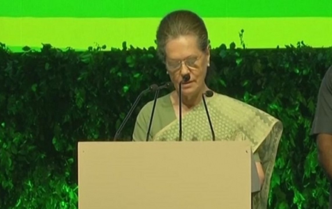 Rajiv Gandhi never misused powers of massive mandate: Sonia Gandhi