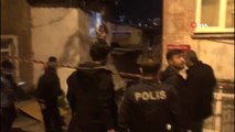 Beyoğlu'nda bir evin çatısı çöktü, facianın eşiğinden dönüldü